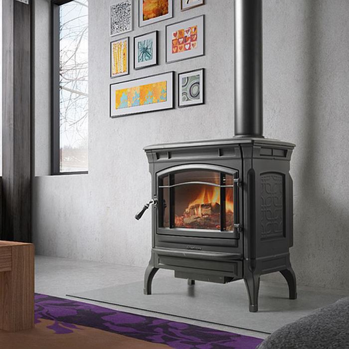 Kominek o ciężkim żeliwnym drewnie